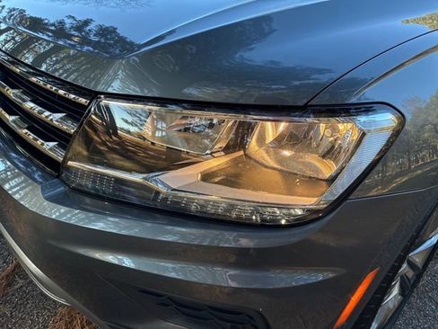 Used 2020 Volkswagen Tiguan SEL image 10