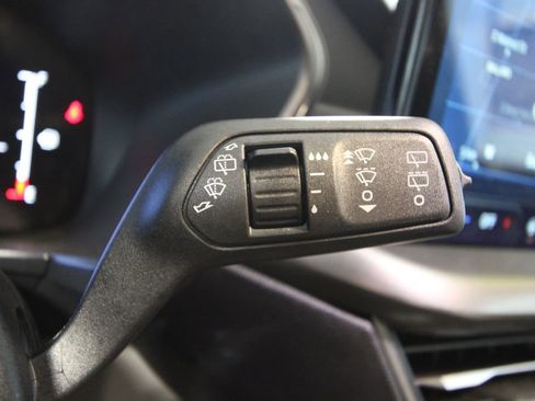 Used 2025 Ford Escape SE FWD image 12