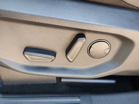 New 2025 Ford Ranger Lariat w/ Black Appearance Package image 12