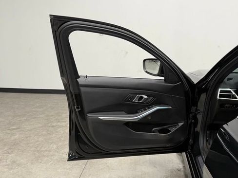Used 2025 BMW 330i Sedan RWD image 13
