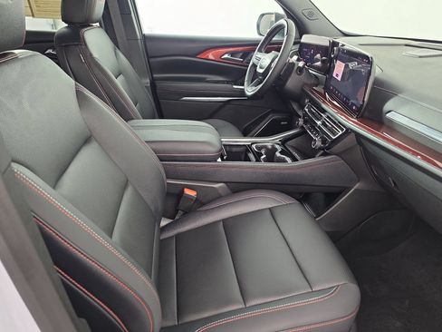 Used 2026 Chevrolet Traverse Z71 w/ Enhanced Driving Package AWD/4WD image 45