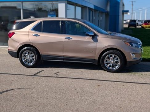 Used 2019 Chevrolet Equinox LT image 3