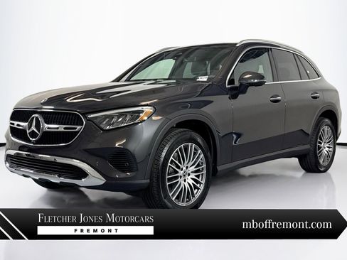 Used 2026 Mercedes-Benz GLC 300 4MATIC image 1