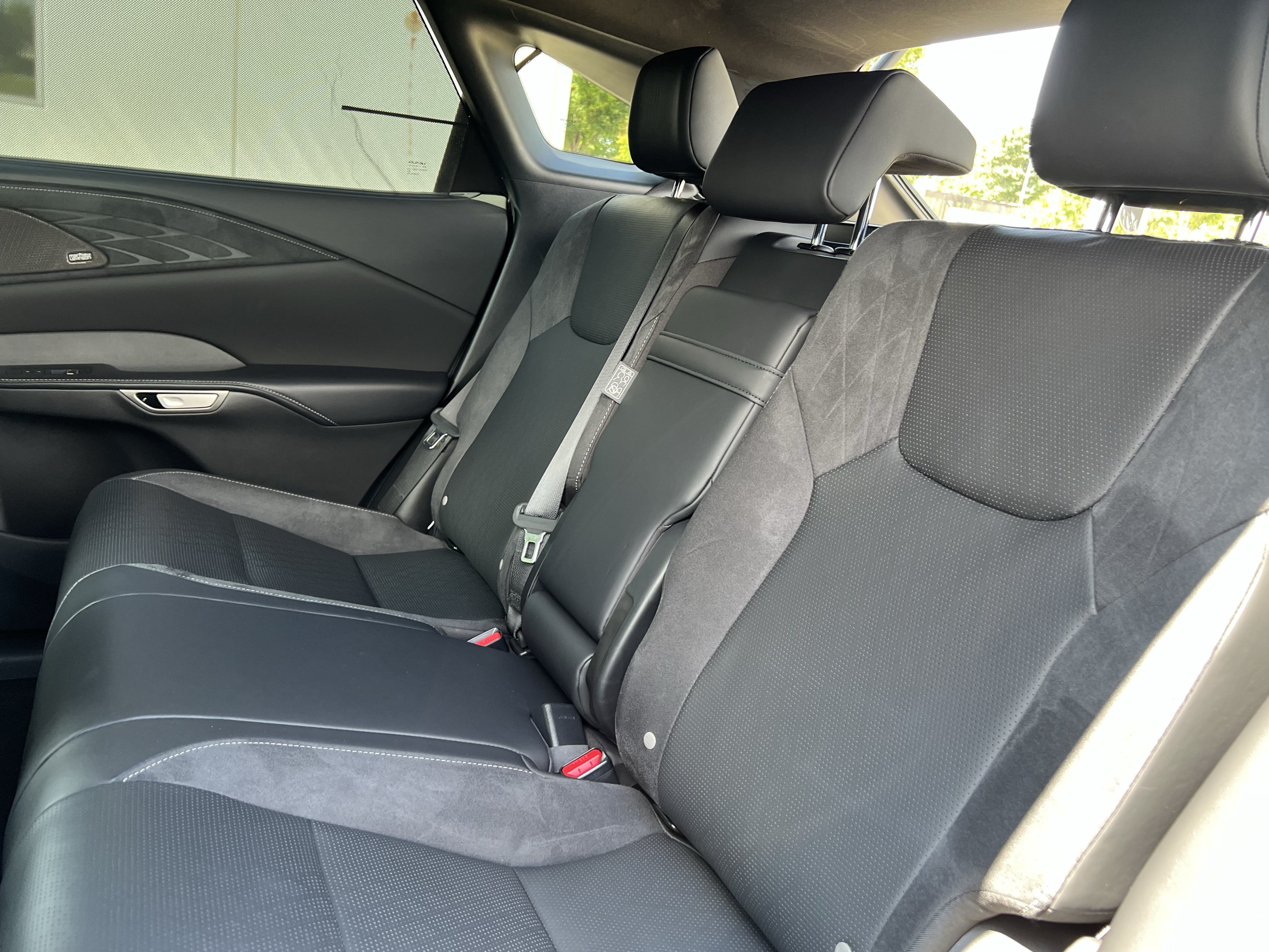 Used 2024 Lexus RX 350h w/ Convenience Package AWD/4WD image 32