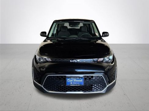 Used 2025 Kia Soul LX w/ LX Technology Package FWD image 3