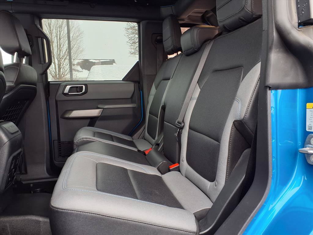 Used 2023 Ford Bronco Black Diamond AWD/4WD image 7