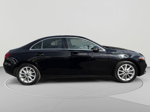 Used 2019 Mercedes-Benz A 220 4MATIC image 6
