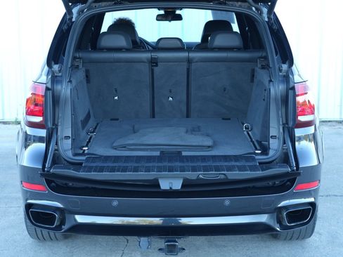 Used 2016 BMW X5 xDrive50i image 9