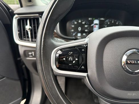 Used 2018 Volvo S90 T5 Momentum w/ Convenience Package AWD/4WD image 16