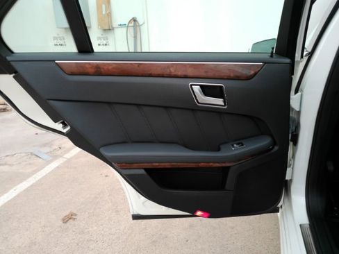 Used 2012 Mercedes-Benz E 350 4MATIC image 16