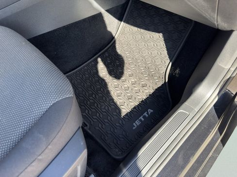 Used 2021 Volkswagen Jetta R-Line image 42