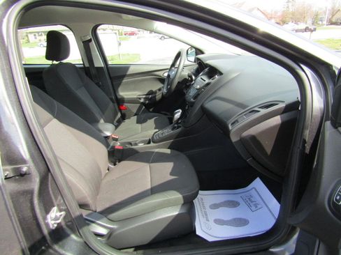 Used 2016 Ford Focus SE FWD image 26