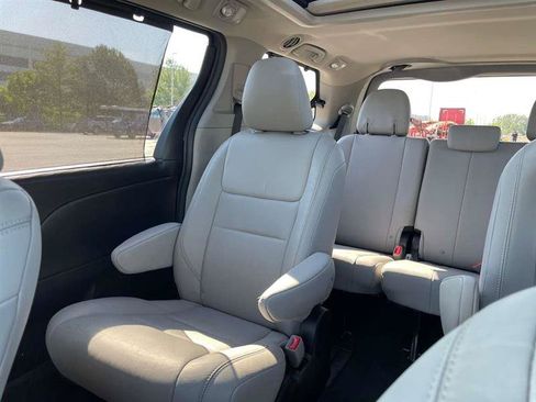 Used 2016 Toyota Sienna Limited Premium AWD/4WD image 75