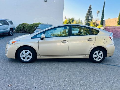 Used 2010 Toyota Prius FWD image 5