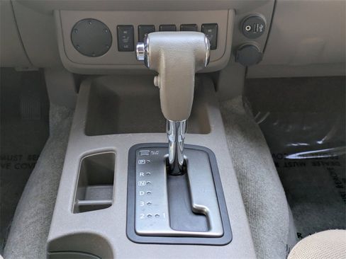 Used 2018 Nissan Frontier SV w/ Value Truck Package image 19