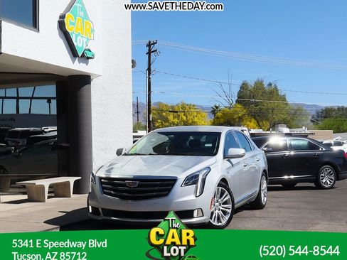Used 2018 Cadillac XTS Luxury FWD image 1