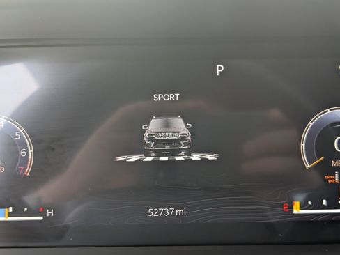 Used 2022 Jeep Grand Cherokee Summit w/ Luxury Tech Group V image 24