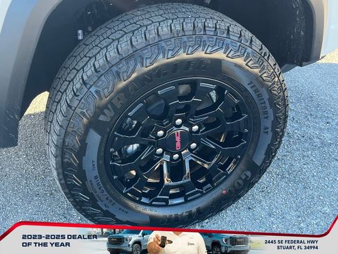 New 2026 GMC Canyon Elevation w/ Convenience Package image 23