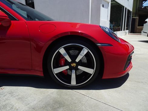 Used 2024 Porsche 911 Targa 4S AWD/4WD image 11