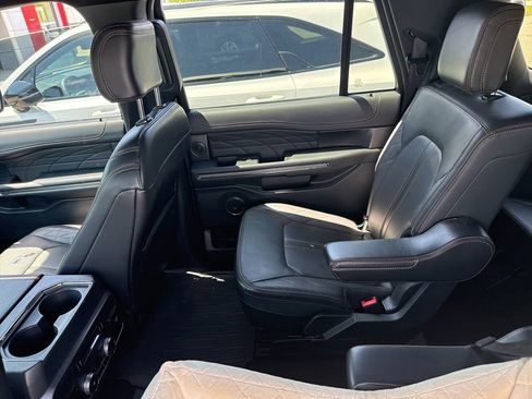 Used 2023 Ford Expedition Max Platinum AWD/4WD image 5