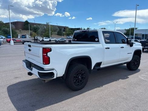Used 2024 Chevrolet Silverado 2500 LTZ w/ LTZ Plus Package AWD/4WD image 4