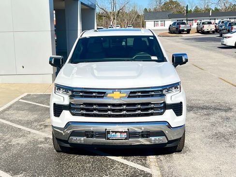 Used 2022 Chevrolet Silverado 1500 LTZ w/ LTZ Premium Package image 11