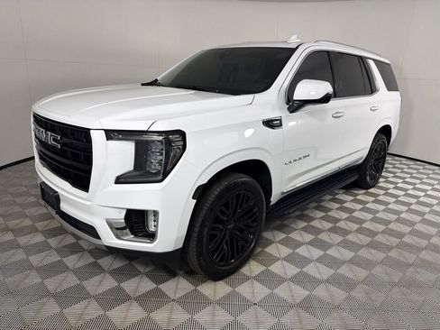 Used 2021 GMC Yukon SLT w/ SLT Premium Package AWD/4WD image 9