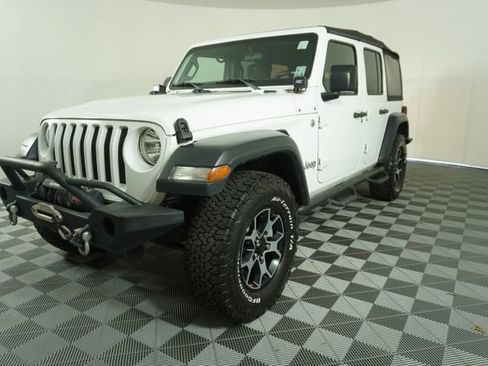 Used 2018 Jeep Wrangler Unlimited Sport S image 3