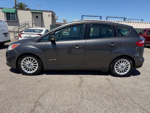 Used 2016 Ford C-MAX SE w/ Interior Protection Package FWD image 10