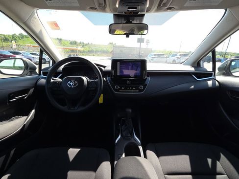 Used 2024 Toyota Corolla LE FWD image 29