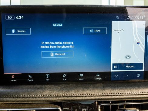 Used 2023 Lincoln Nautilus Reserve image 25