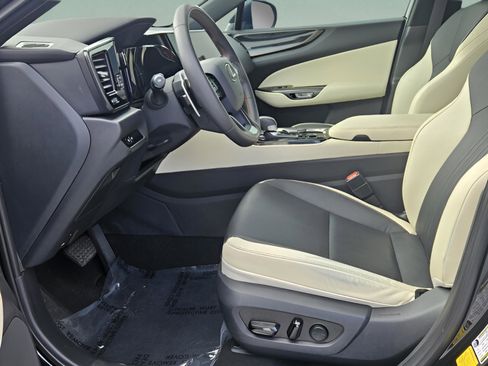 Used 2024 Lexus NX 250 250 Base w/ Cold Area Package image 10