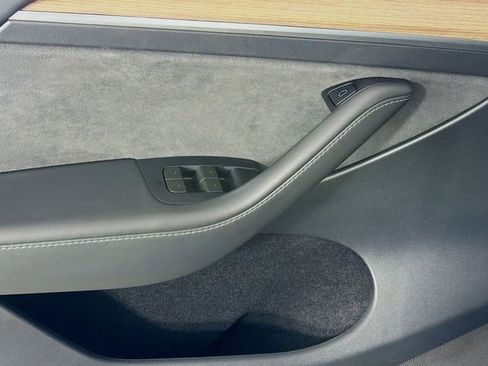 Used 2024 Tesla Model Y Performance AWD/4WD image 20