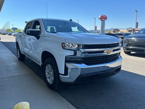 Used 2021 Chevrolet Silverado 1500 LT image 3