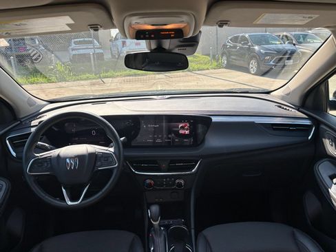 Used 2025 Buick Encore GX Preferred FWD image 31