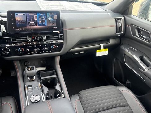 New 2026 Nissan Pathfinder Rock Creek AWD/4WD image 11