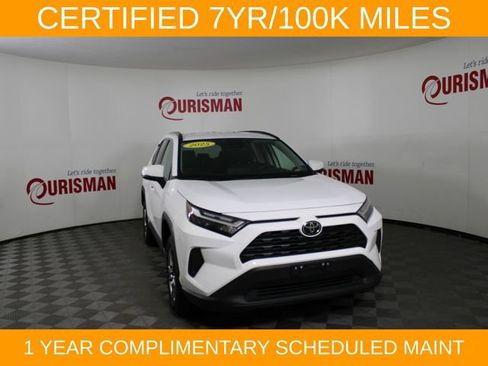 Used 2025 Toyota RAV4 XLE AWD/4WD image 11