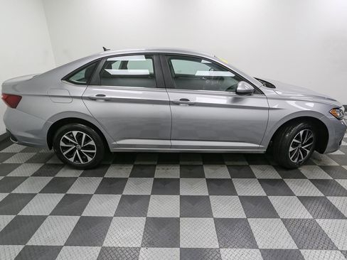 Used 2022 Volkswagen Jetta S image 9