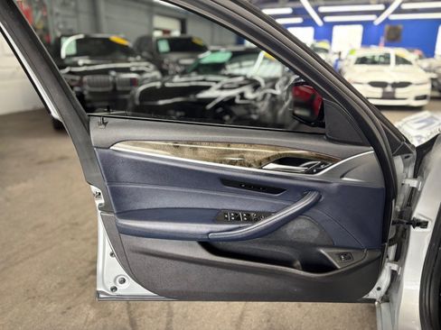 Used 2019 BMW 540i xDrive w/ Convenience Package AWD/4WD image 10