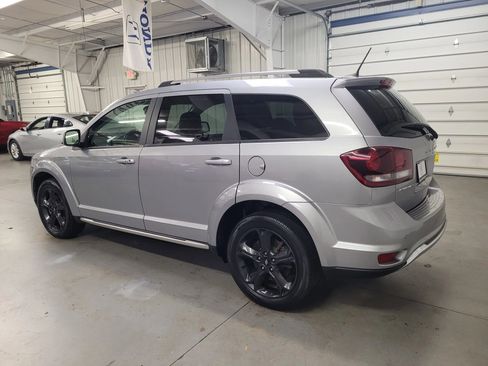 Used 2020 Dodge Journey Crossroad image 4