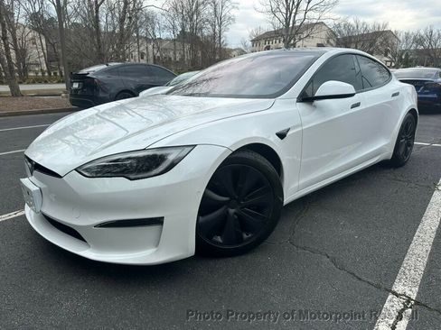 Used 2022 Tesla Model S Plaid image 2