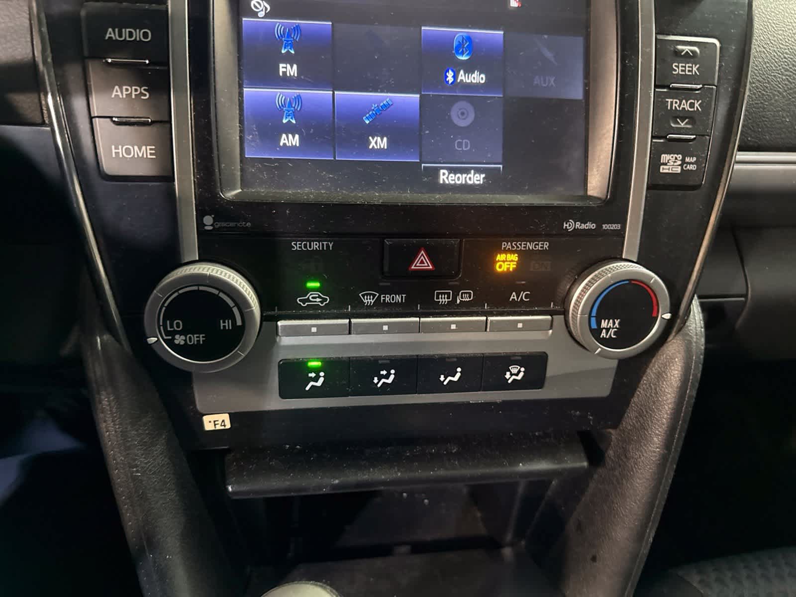Used 2014 Toyota Camry SE FWD image 23