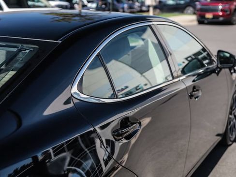 Used 2018 Lexus ES 350 w/ Luxury Package w/Wood Trim FWD image 31