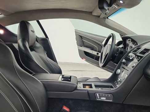 Used 2012 Aston Martin Virage Coupe image 22
