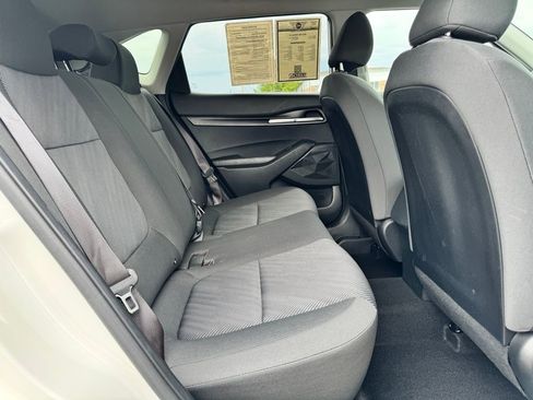Used 2023 Kia Seltos LX AWD/4WD image 14