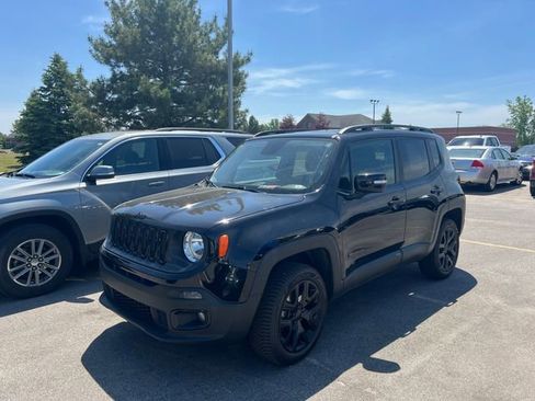 Used 2017 Jeep Renegade Altitude AWD/4WD image 1