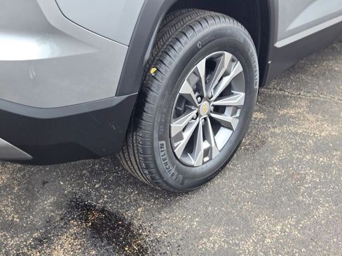 New 2026 Chevrolet Equinox LT image 9