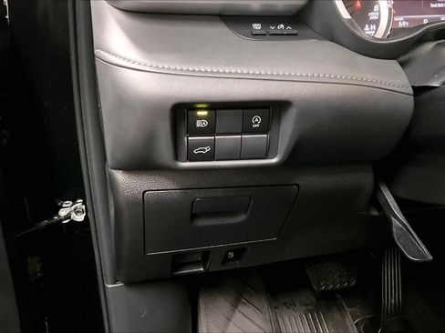 Used 2023 Toyota Highlander XSE image 31