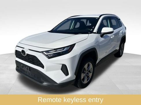 Used 2024 Toyota RAV4 XLE image 4