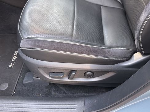 Used 2023 INFINITI QX50 Sport image 28